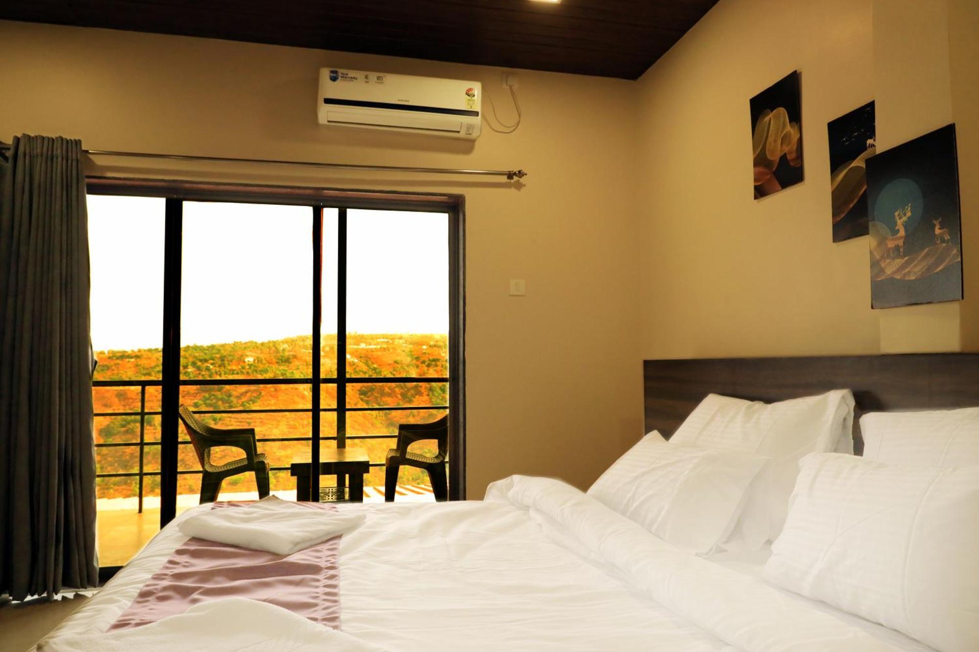 Trattino Resorts Panchgani Exterior photo