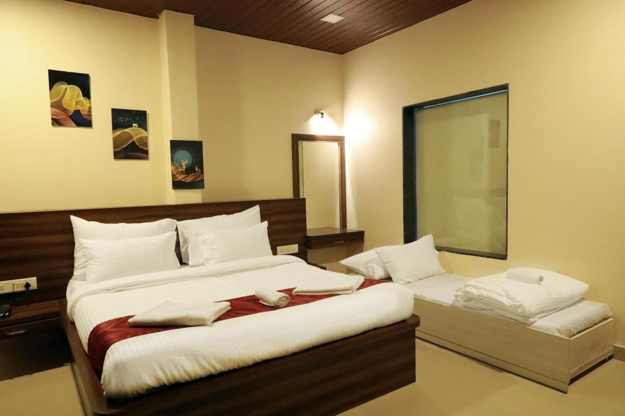 Trattino Resorts Panchgani Exterior photo