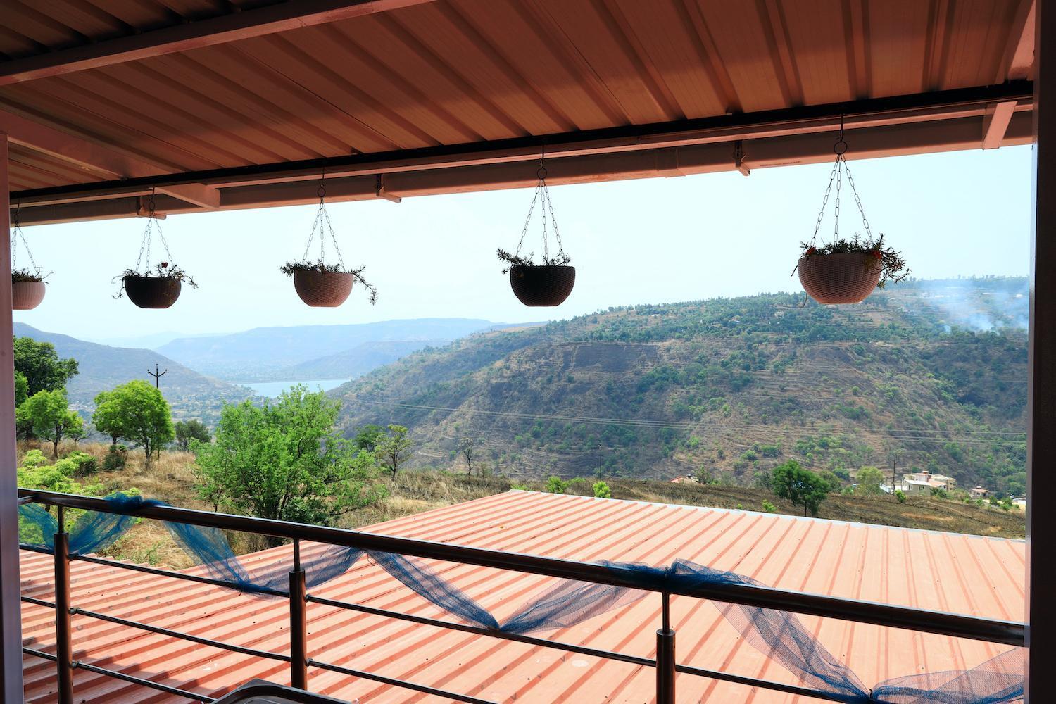 Trattino Resorts Panchgani Exterior photo